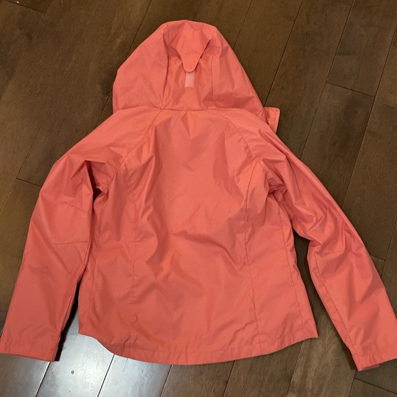 Pink Columbia rain jacket - Picture 4 of 4